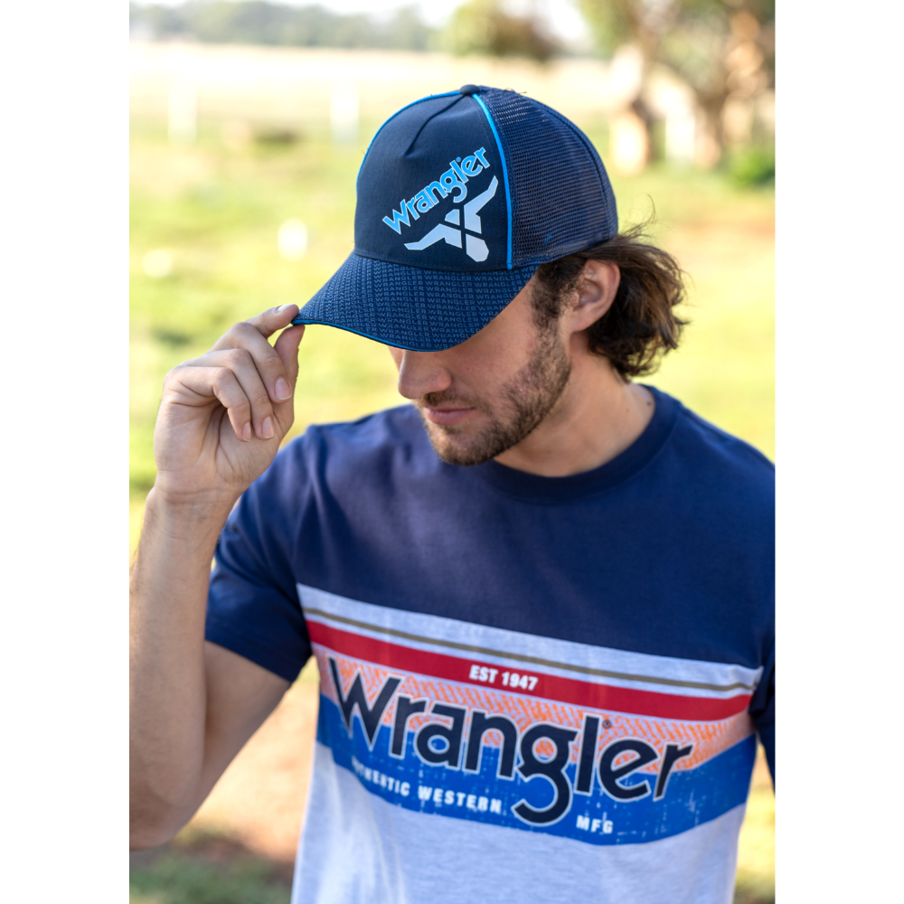 Wrangler top trucker cap
